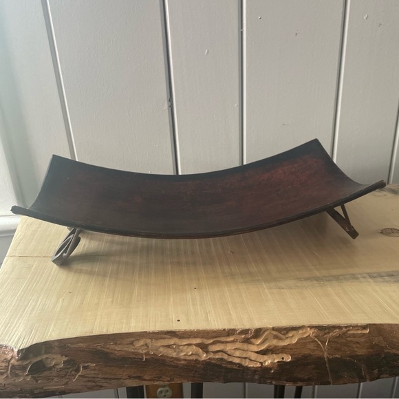 $15 SALE Curved Metal Display Tray Faux Wood Grain Home Accent Decor Holder - Picture 7 of 8